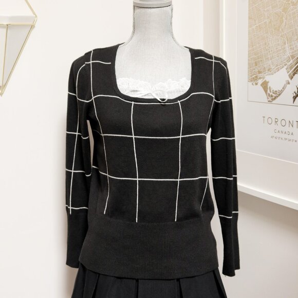 Black Grid Pattern Thin Sweater 🐈‍⬛ CLEO - Picture 1 of 6